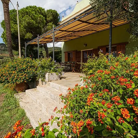 Villa Medina Porto Azzurro